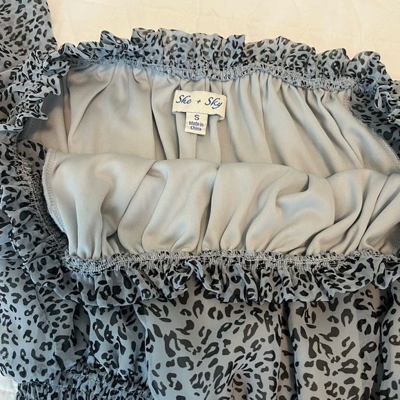 She + Sky Gray/Black Top Sz:Small - Picture 7 of 7